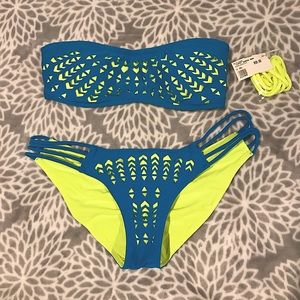 Ripcurl bandeau style bikini